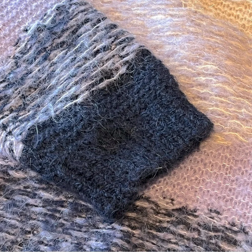 NEW Club Monaco chunky mohair pullover sweater, lavender and navy, Oversized XS - Picture 9 of 11